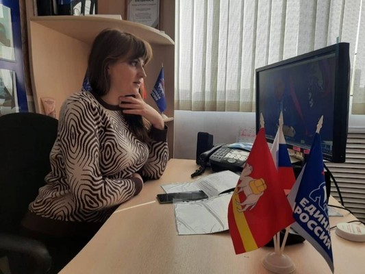 Денис Моисеев рассмотрел просьбу о поощрении работников дошкольного образования Катав-Ивановска