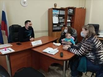 МАРС ХАМЕТОВ ВСТРЕТИТСЯ С ЖИТЕЛЯМИ ПО ВОПРОСУ ВЕСЕННЕГО БЛАГОУСТРОЙСТВА ПРИДОМОВОЙ ТЕРРИТОРИИ